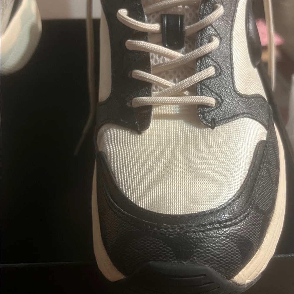 Coach Signature tech runner in Graphite - Picture 12 of 12
